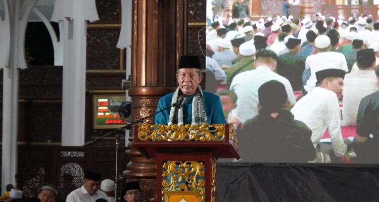 Wakil Gubernur Jambi Abdullah Sani saat menghadiri Tabligh Akbar dalam rangka Memperingati Maulid Nabi Muhammad SAW 1447 H, di Masjid Agung Al-Falah, Kota Jambi
