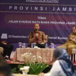 Seminar dan diskusi Serikat Media Siber Indonesia (SMSI) Provinsi Jambi dengan tema Manfaat Jalan Khusus Batu Bara Jambi