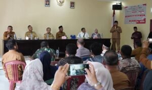 Gubernur Jambi, Al Haris berdialog dengan pengurus Koperasi Desa Merah Putih Bagun Jayo di Sarolangun