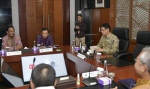 Gubernur Jambi Al Haris yang juga Ketua APPSI dan Ketua ADPMET saat audiensi dengan Menteri Keuangan RI, Purbaya Yudhi Sadewa