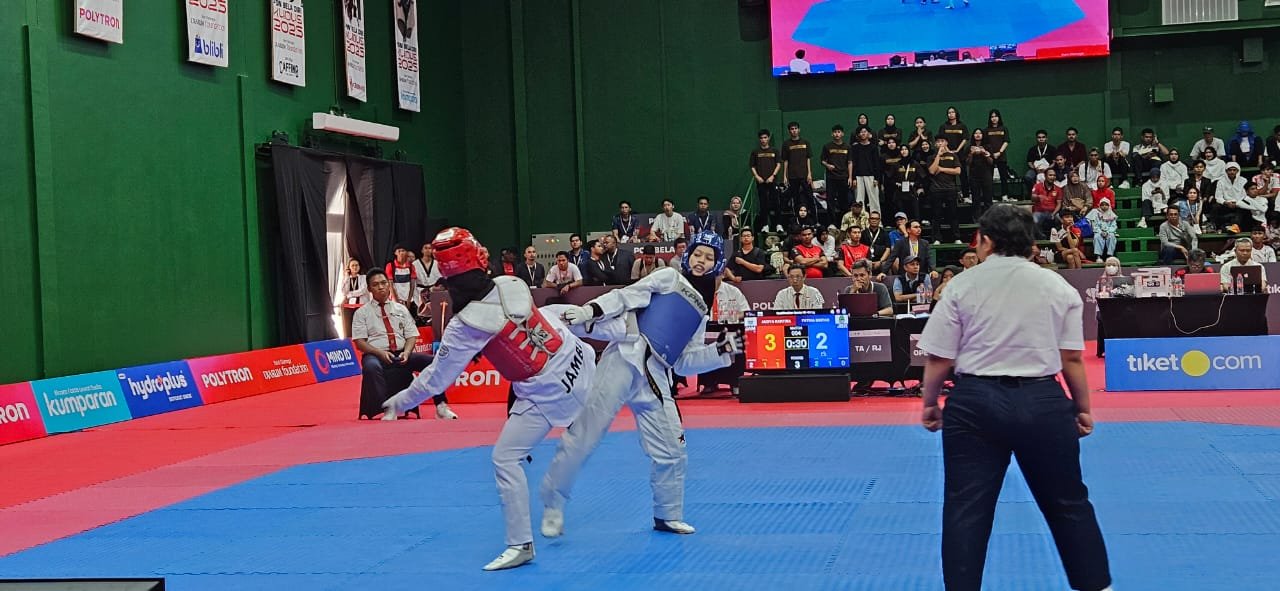 Salah satu laga di PON Bela Diri Kudus, Ketua KONI Jambi menjanjikan bonus Rp 10 juta untuk atlet peraih medali emas