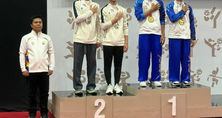 Atlet wushu akhirnya menyumbang medali emas untuk kontingan Jambi di PON Bela Diri, Kudus 2025 Atlet wushu akhirnya menyumbang medali emas untuk kontingan Jambi di PON Bela Diri, Kudus 2025