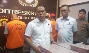 Direktur Resese Kriminal Khusus Polda Jambi Kombes Pol Taufik Nurmandia saat menerangkan pelimpahan berkas tersangka korupsi DAK SMK di Disdik Provinsi Jambi Direktur Resese Kriminal Khusus Polda Jambi Kombes Pol Taufik Nurmandia saat menerangkan pelimpahan berkas tersangka korupsi DAK SMK di Disdik Provinsi Jambi