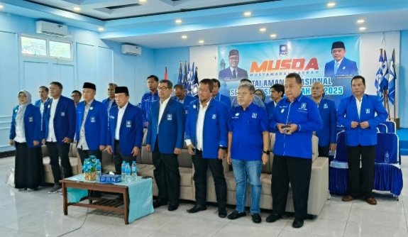 Ketua DPW Al Haris bersama Ketua DPD usai Musda PAN Provinsi Jambi