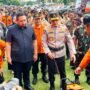 Kapolda Jambi Irjen Pol Krisno H Siregar saat memeriksa kesiapan sarana prasarana menghadapi bencana hidrometeorologi