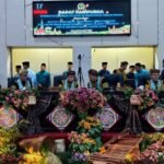 Gubernur Jambi Al Haris saat menghadiri rapat paripurna peringatan HUT ke-17 Kota Sungai Penuh