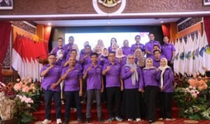 Foto bersama pengurus IKA UNH Jambi usai pelantikan