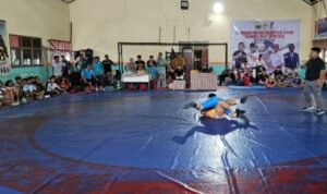 Dua atlet saat berlaga pada Kejurprov Gulat Jambi tahun 2025 Dua atlet saat berlaga pada Kejurprov Gulat Jambi tahun 2025