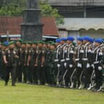 Danrem 042/Gapu Brigjen TNI Heri Purwanto memeriksa pasukan upacara Peringatan Hari Juang TNI Angkatan Darat ke-80 Tahun 2025, di lapangan upacara Makorem 042/Gapu Danrem 042/Gapu Brigjen TNI Heri Purwanto memeriksa pasukan upacara Peringatan Hari Juang TNI Angkatan Darat ke-80 Tahun 2025, di lapangan upacara Makorem 042/Gapu