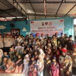Dirreskrimsus Polda Jambi Kombes Taufik Nurmandia foto bersama anak yatim dari Yayasan Cinta Harapan Yatim Rumah Cahaya Dirreskrimsus Polda Jambi Kombes Taufik Nurmandia foto bersama anak yatim dari Yayasan Cinta Harapan Yatim Rumah Cahaya