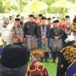 Gubernur Jambi Al Haris mendampingi Menko Pangan Zulkifli Hasan saat menghadiri HUT ke-76 Kabupaten Merangin