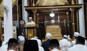 Gubernur Jambi Al Haris saat Safari Subuh di Masjid Agung Al Falah atau Masjid Seribu Tiang, Kota Jambi