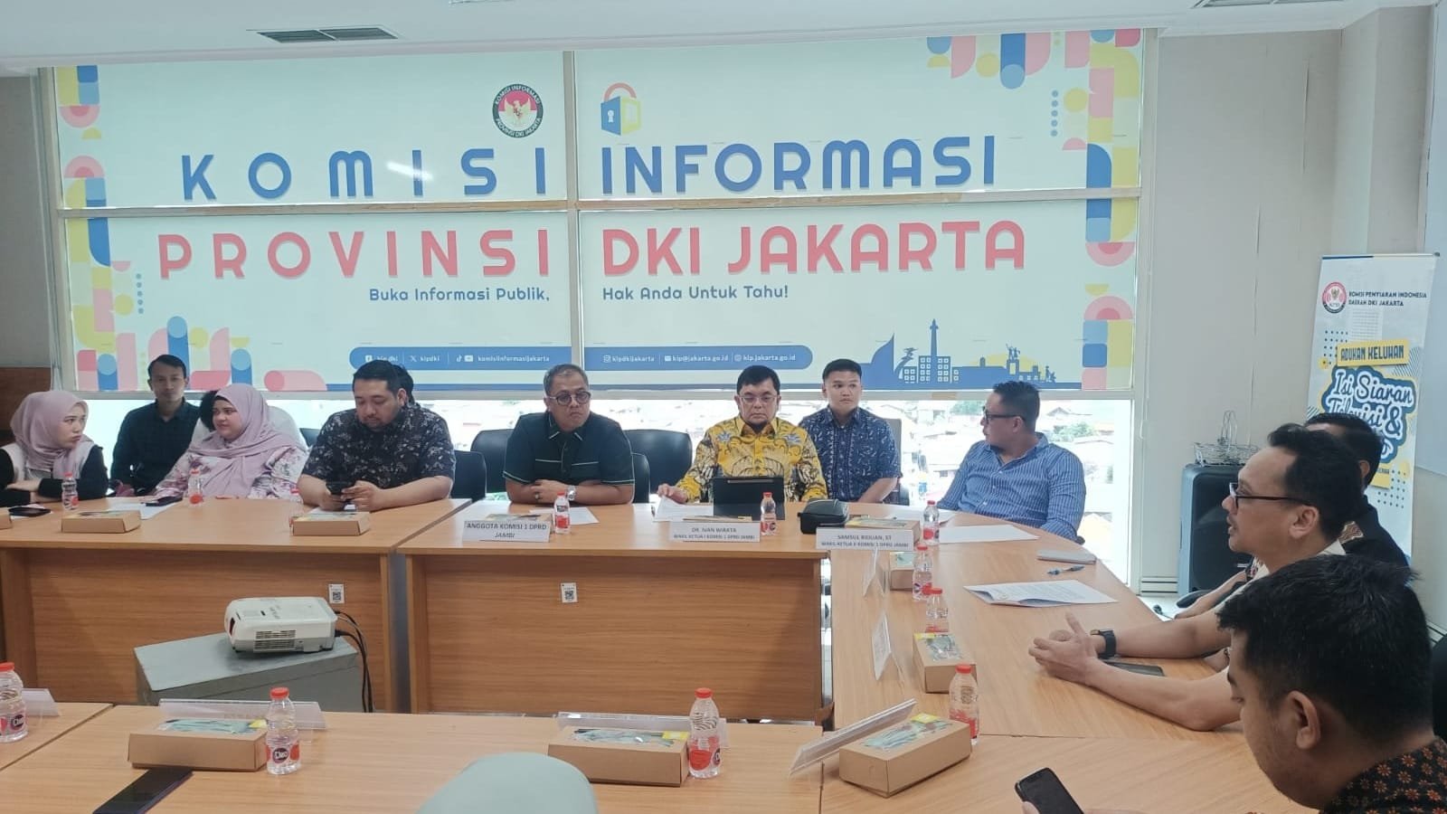Suasana diskusi Komisi I DPRD Provinsi Jambi dengan KPID DKI Jakarta