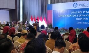 Gubernur Jambi Al Haris saat menghadiri pengukuhan Kepala Kantor Perwakilan Bank Indonesia Provinsi Jambi