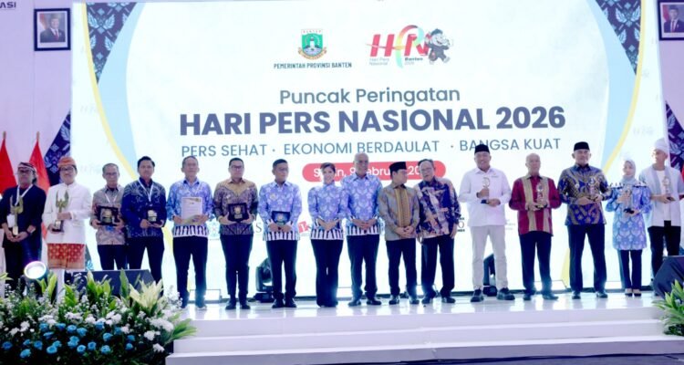 Menteri Koordinator Pemberdayaan Masyarakat, Muhaimin Iskandar bersama Menteri Komunikasi dan Digital Meutya Hafid serta Gubernur Banten Andra Soni saat menghadiri puncak HPN 2026 di Banten