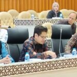 Anggota Komisi III DPRD Provinsi Jambi saat berdialog dengan Komisi V DPR RI terkait perbaikan jalan di Jambi