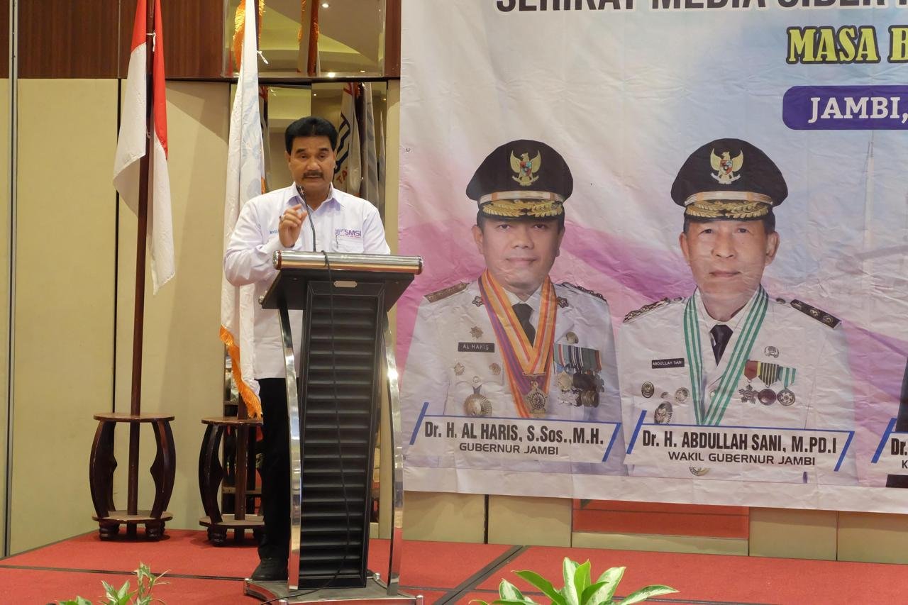 Ketua Dewan Pembina Serikat Media Siber Indonesia (SMSI) Provinsi Jambi DR. Ir H.A.R Sutan Adil Hendra MM (SAH)