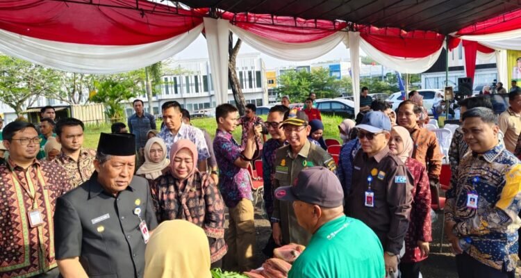 Wakil Ketua DPRD Provinsi Jambi, Samsul Riduan berharap Pemprov memastikan stabilitas harga bahan pokok khususnya menjelang bulan suci Ramadan
