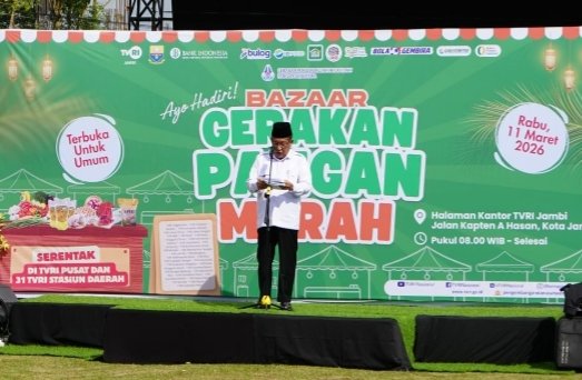 Wakil Gubernur Jambi Abdullah Sani saat membuka Gerakan Pangan Murah (GPM) tahun 2026