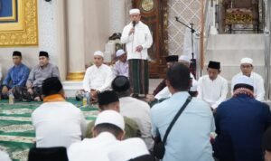 Gubernur Jambi Al Haris saat Safari Ramadhan 1447 Hijriah di Masjid Jami’ Al-Mu’minin, Kelurahan Pasar Pamenang, Kabupaten Merangin