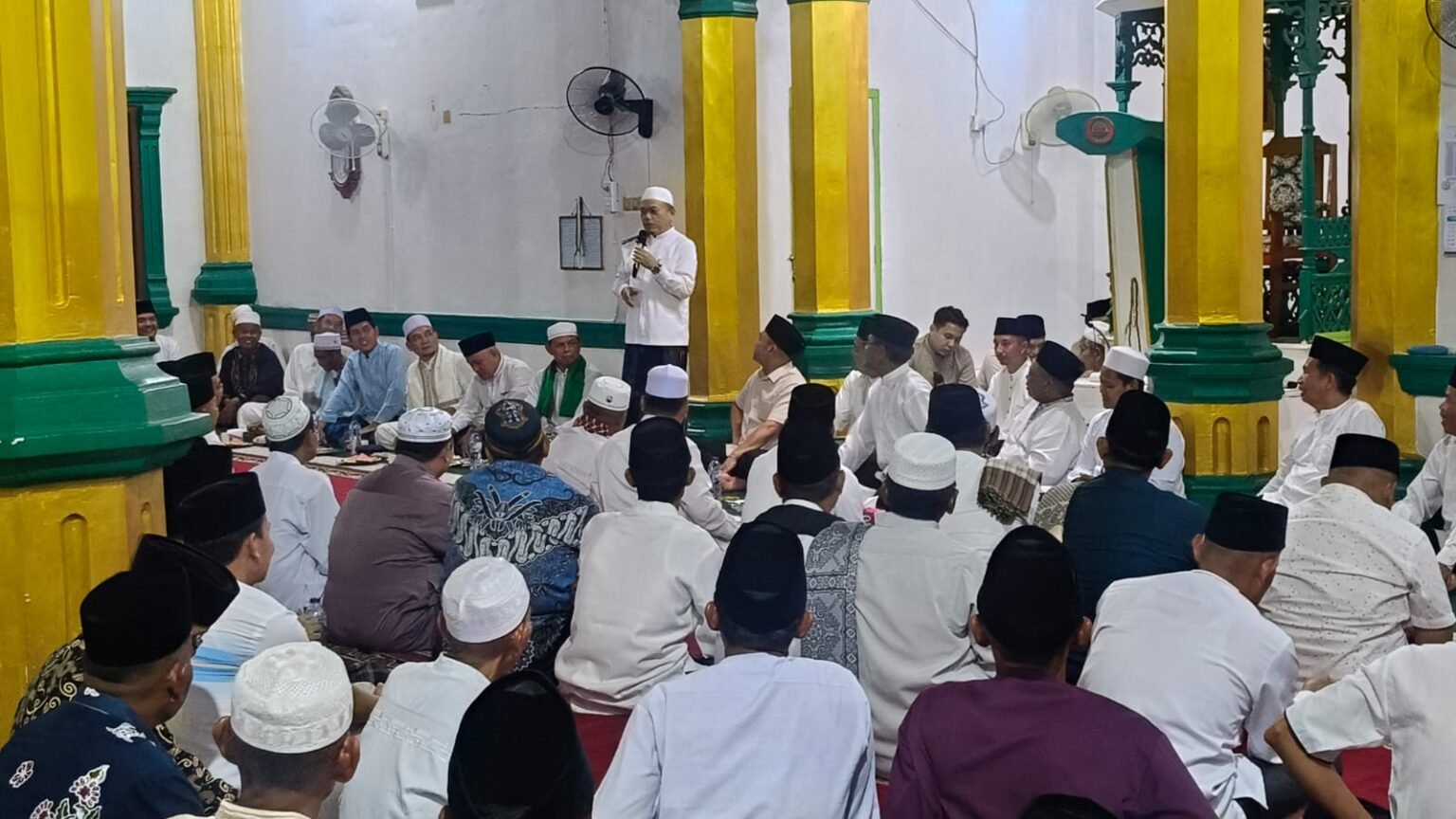 Safari Ramadhan Gubernur Jambi, Al Haris di Masjid Al Falah, Desa Empelu, Kecamatan Tanah Sepenggal, Kabupaten Bungo