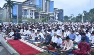 Wali Kota Jambi Salat Idul Fitri Suasana Salat Idul Fitri 1447 Hijriah di lapangan kantor Wali Kota Jambi