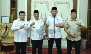 Bupati Tanah Laut Kunker ke Kota Jambi Wali Kota Jambi Maulana saat menerima kunjungan kerja Bupati Tanah Laut, Provinsi Kalimantan Selatan, Rahmat Trianto