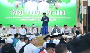 maulana buka bersama dengan ormas
