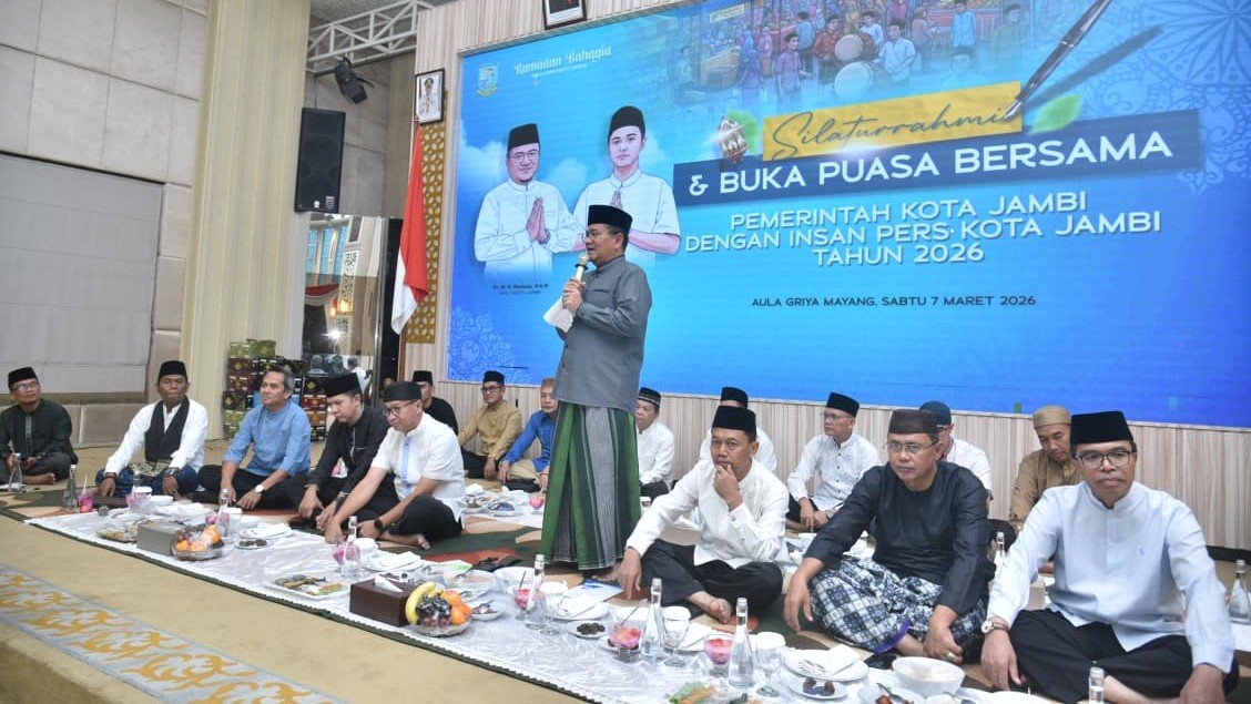 maulana buka bersama pers