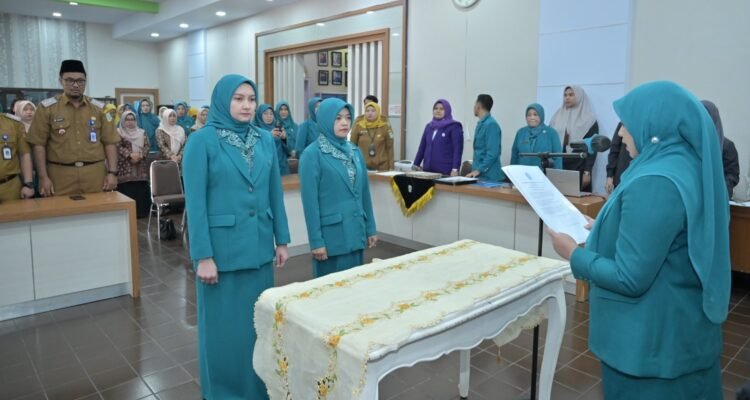 pengukuhan tp pkk kota jambi