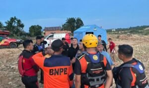 Perahu ketek terbalik