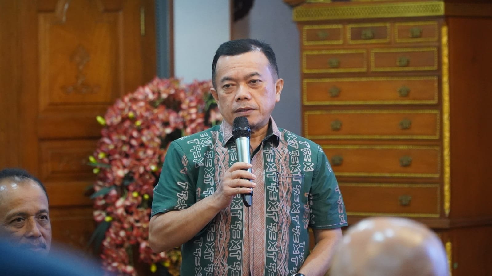 Gubernur Jambi Al Haris