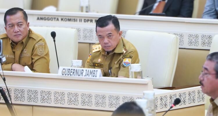 Rapat Komisi II DPR RI