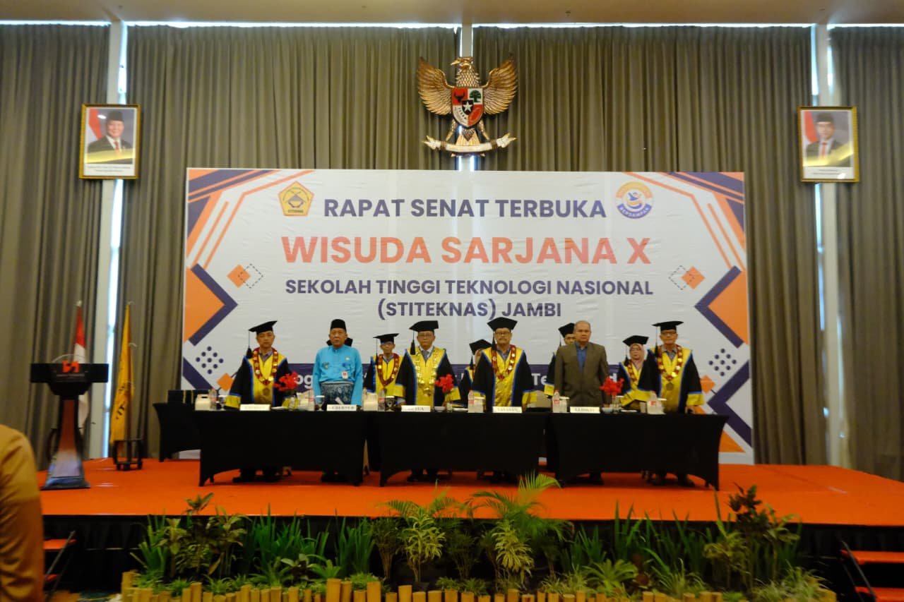 Wisuda Stiteknas Jambi