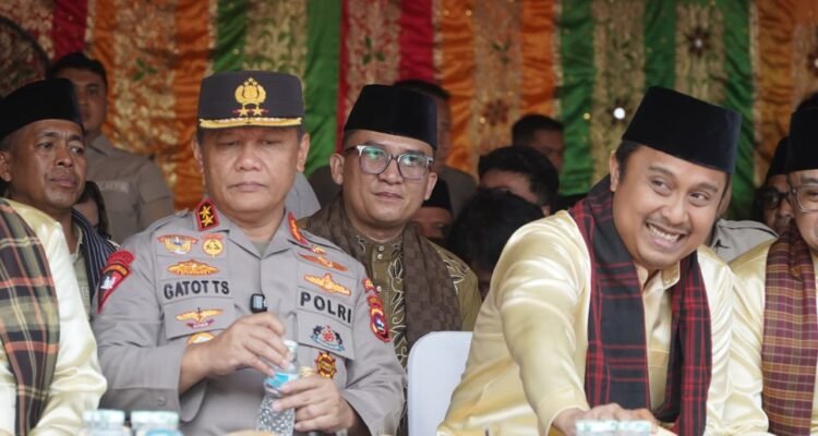 ariansyah hadiri hoyak tabuik 2026