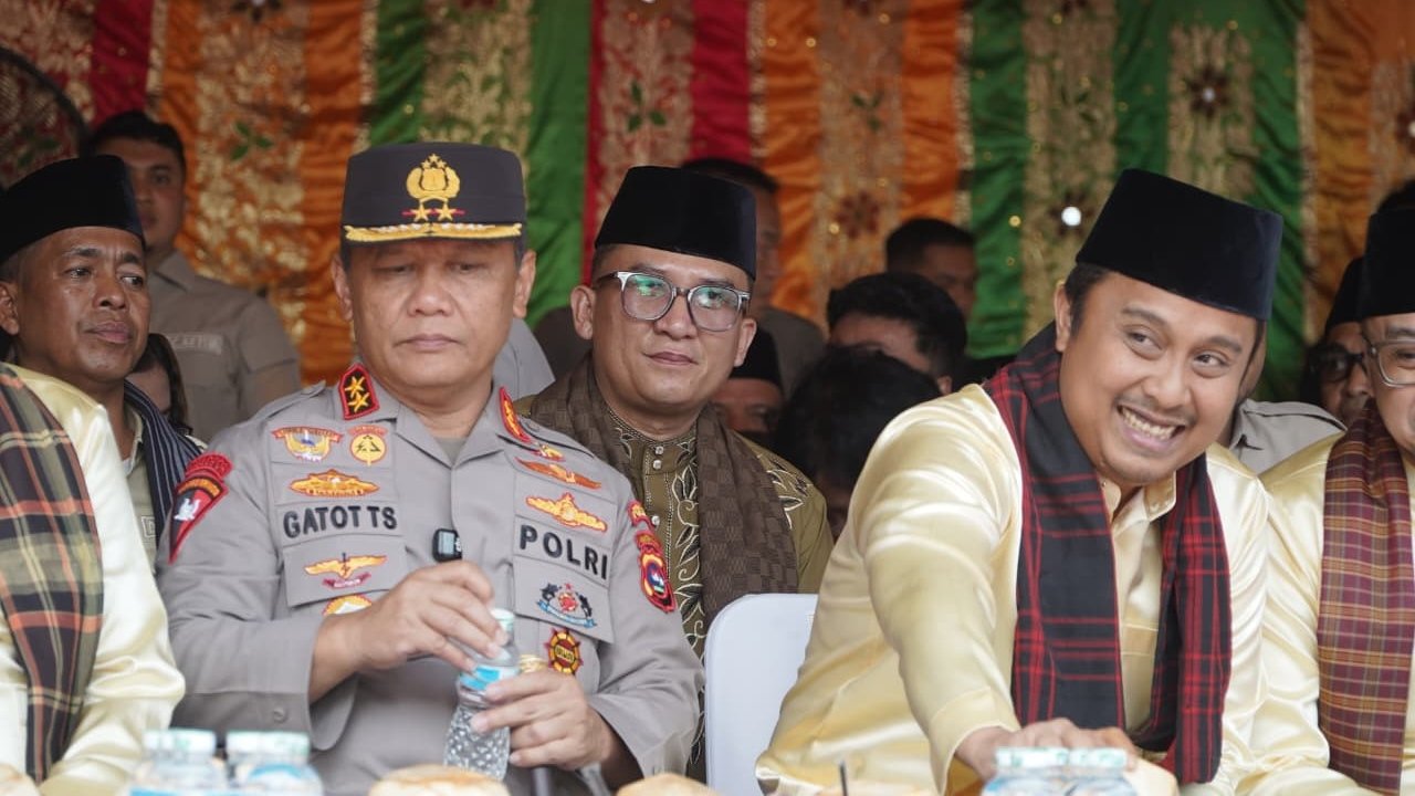 ariansyah hadiri hoyak tabuik 2026