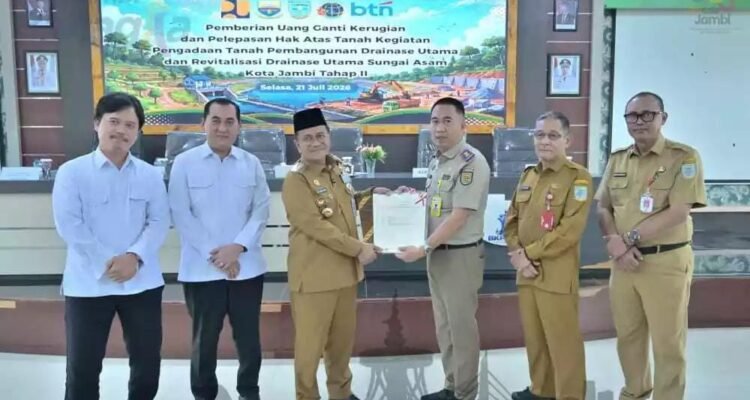 Wali Kota Jambi Maulana Wali Kota Jambi Maulana