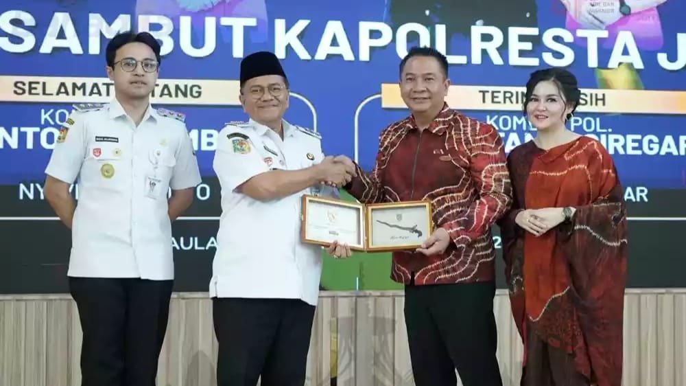 Wali Kota Jambi Maulana