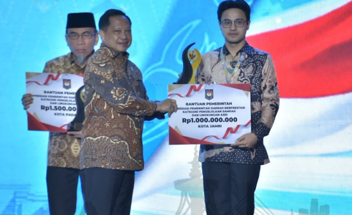 diza penghargaan nasional