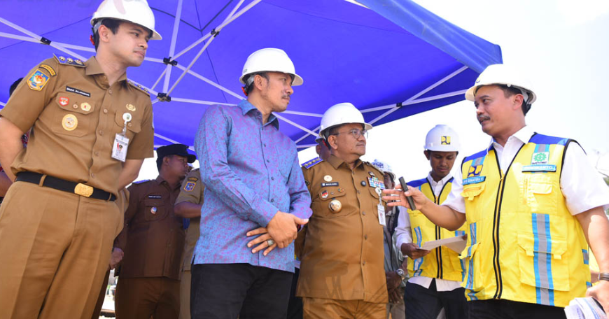 maulana tinjau kolam retensi