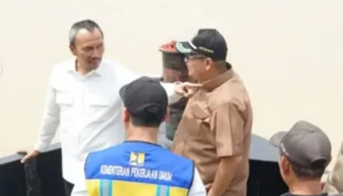 faried tinjau turap pasir panjang